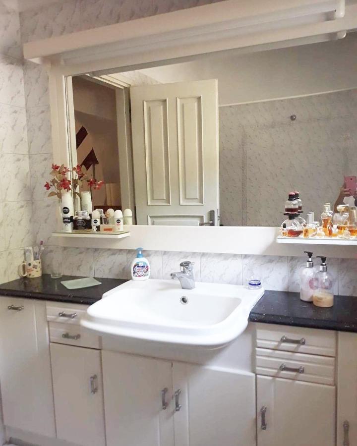 Fantastic Villa, A 5 Minute Drive From The Beach! 아테네 외부 사진